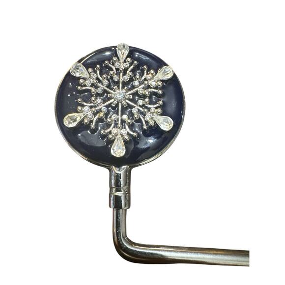 SPRING STREET SNOWFLAKE PURSE HANDBAG HOLDER TABLE HOOK WINTER RHINESTONES NEW - Picture 2 of 4